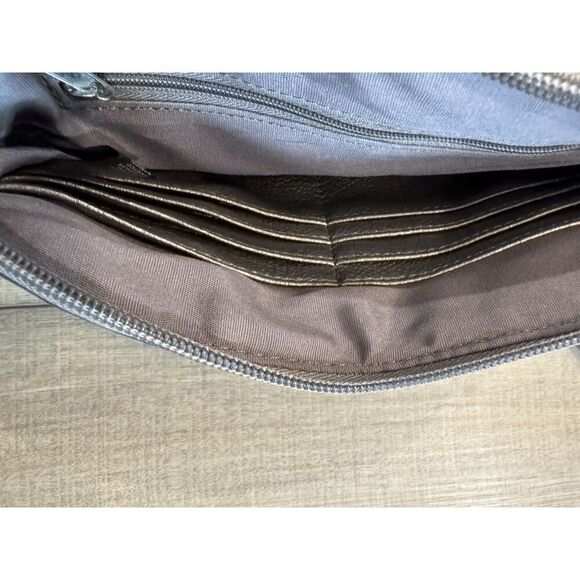 Relic Clutch With Crossbody Strap Purse Women’s Bag Small Event - Picture 3 of 3